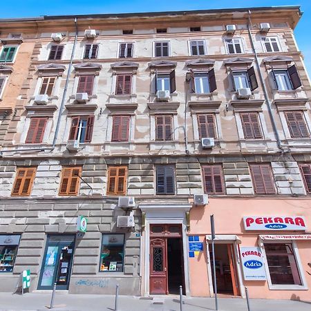 City Studio Market 5 - Rijeka Rent Kültér fotó
