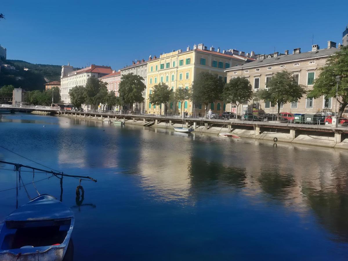 City Studio Market 5 - Rijeka Rent Kültér fotó